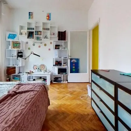Strambio 10 - Cozy Flat Near Milan's Heart Apartment