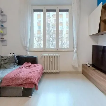 Strambio 10 - Cozy Flat Near Milan's Heart ミラノ